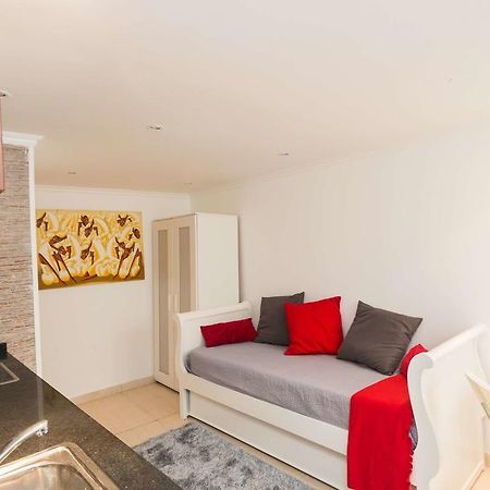 Low Cost - Historic City Center Rc Apartment ลิสบอน ภายนอก รูปภาพ