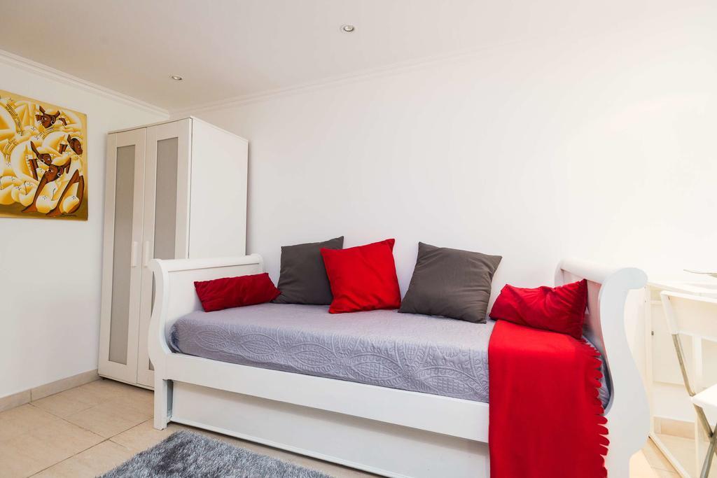Low Cost - Historic City Center Rc Apartment ลิสบอน ภายนอก รูปภาพ