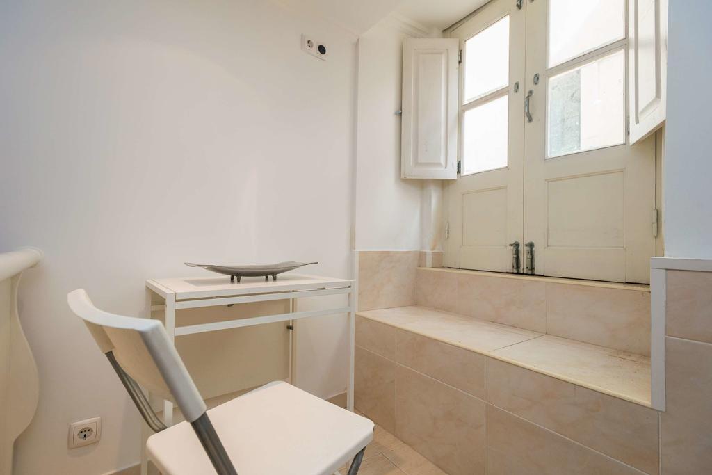 Low Cost - Historic City Center Rc Apartment ลิสบอน ภายนอก รูปภาพ