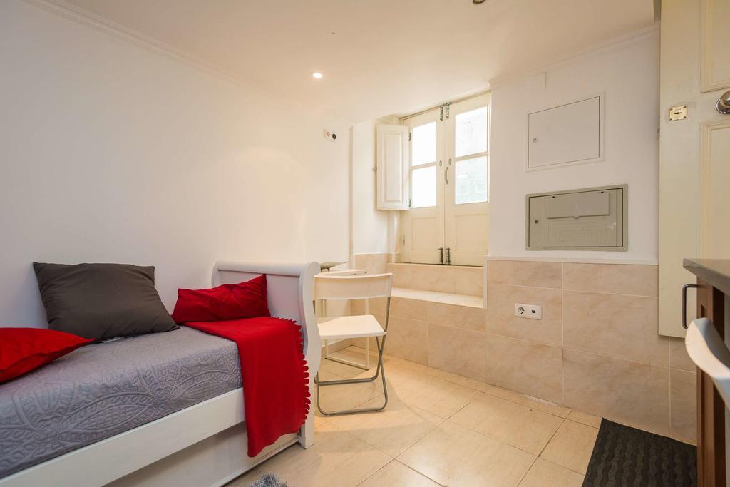 Low Cost - Historic City Center Rc Apartment ลิสบอน ภายนอก รูปภาพ